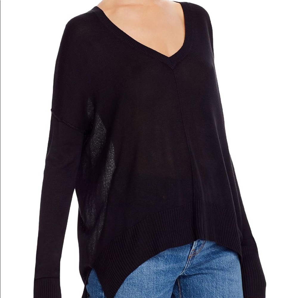 Aqua Bloomingdale’s high low sweater black xs